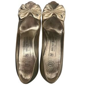 Bruno Magli Gold Bow Heels Pointed Toe Pumps Metallic Occasion‎ 6.5 AAAA